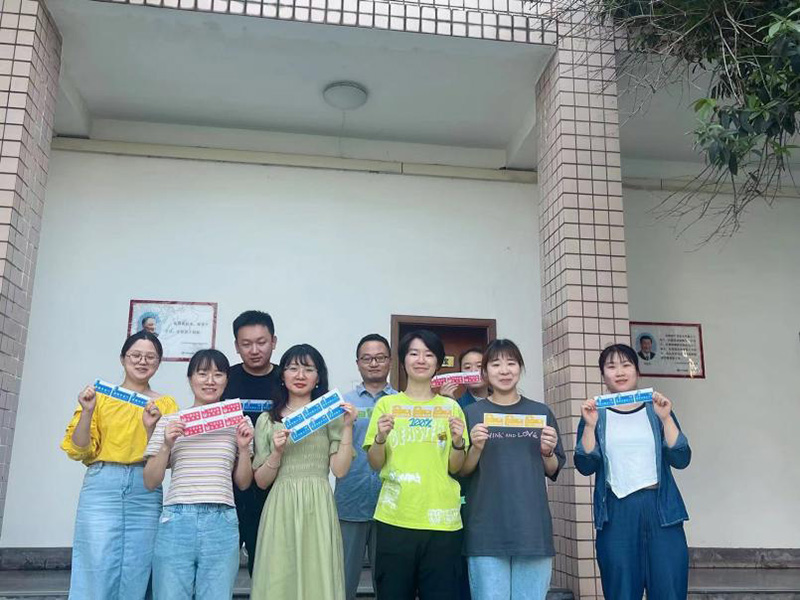 弘旭團(tuán)總支開(kāi)展全國(guó)節(jié)能周宣傳活動(dòng)(圖1) 弘旭團(tuán)總支開(kāi)展全國(guó)節(jié)能周宣傳活動(dòng)(圖1)